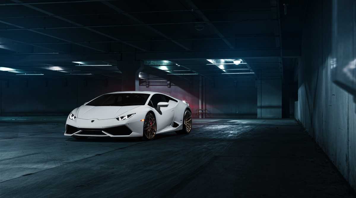 car wallpaper