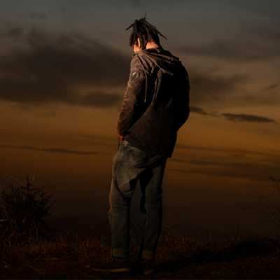Alone dp 