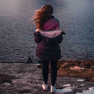 Alone  girl dp