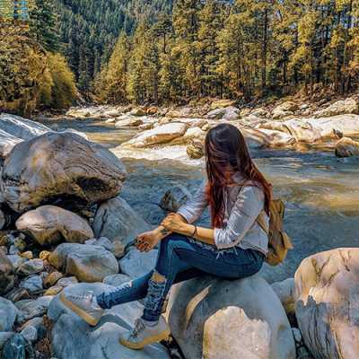 alone girl